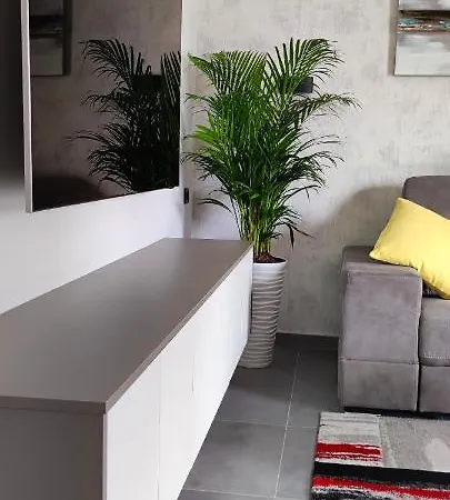 Denis Apartment